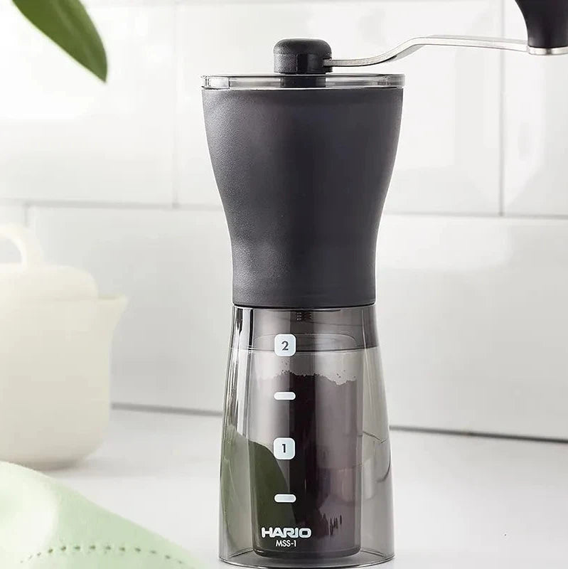 Molino de Café Hario Ceramic Mini Mill Plus - Ajustable y Portátil
